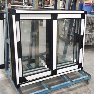 Tingkap Aluminium Hitam