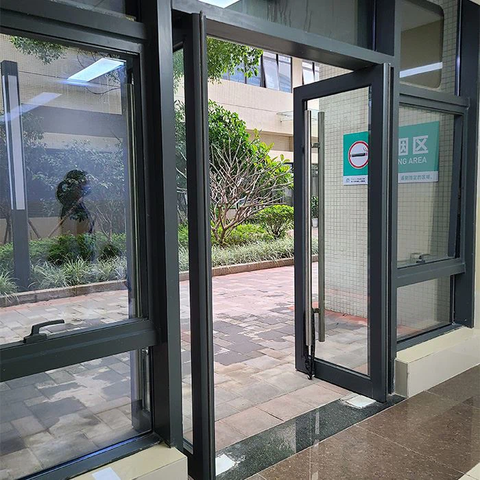 Pintu Kedai Aluminium