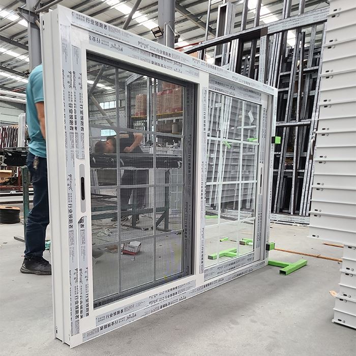 Tingkap Selempang Aluminium